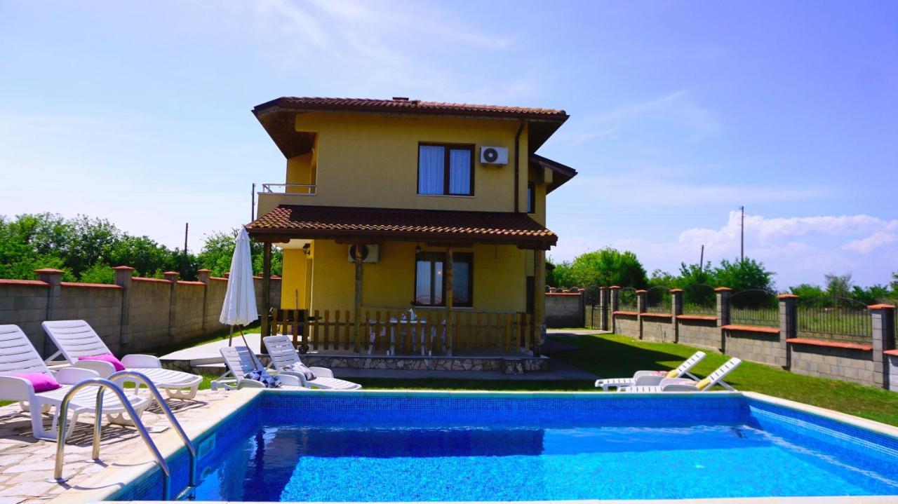 Вила Делфин - villa Delfin Болгарево Экстерьер фото